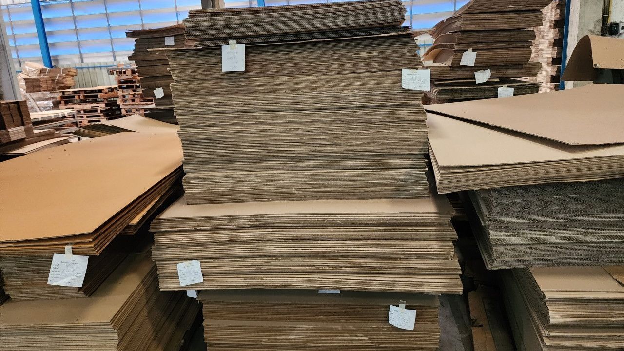 ผลิตกล่องลูกฟูกอาหารเสริม ไม่มีขั้นต่ำ